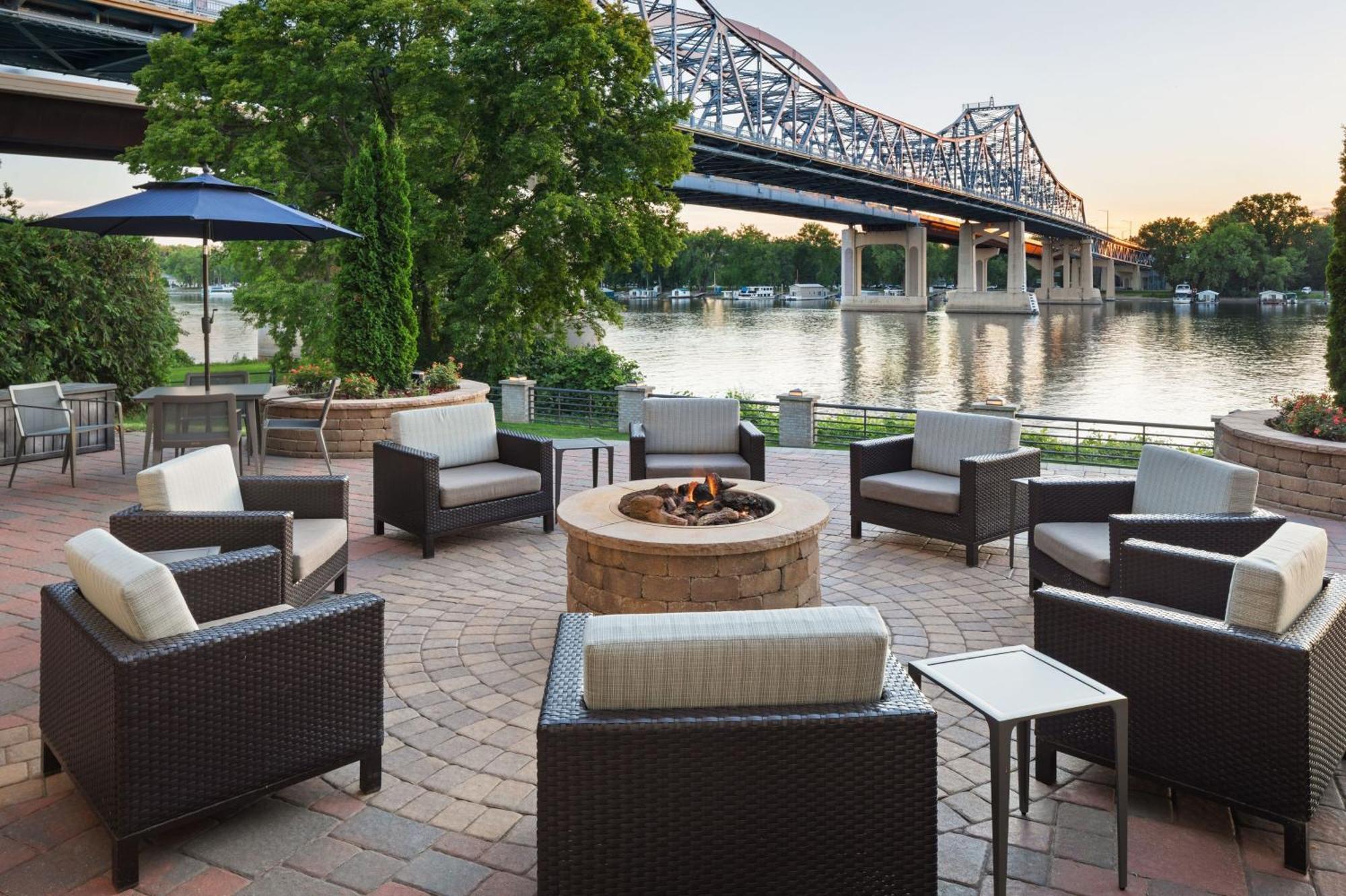 Hotel Courtyard La Crosse Downtown/Mississippi Riverfront Exterior foto